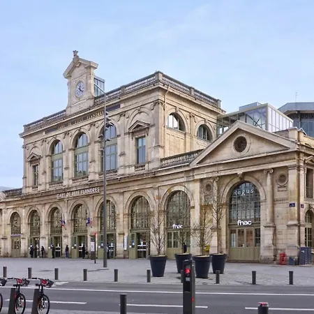 Grand Place - 1 Bedroom Daire *