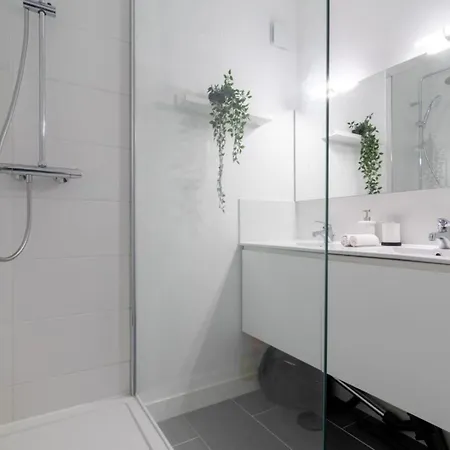 Grand Place - 1 Bedroom *